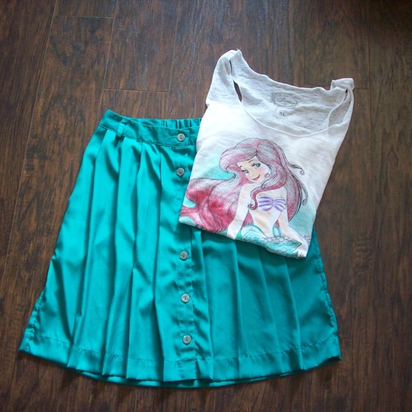 Dresses & Skirts - Teal Pleated Button Down Skirt